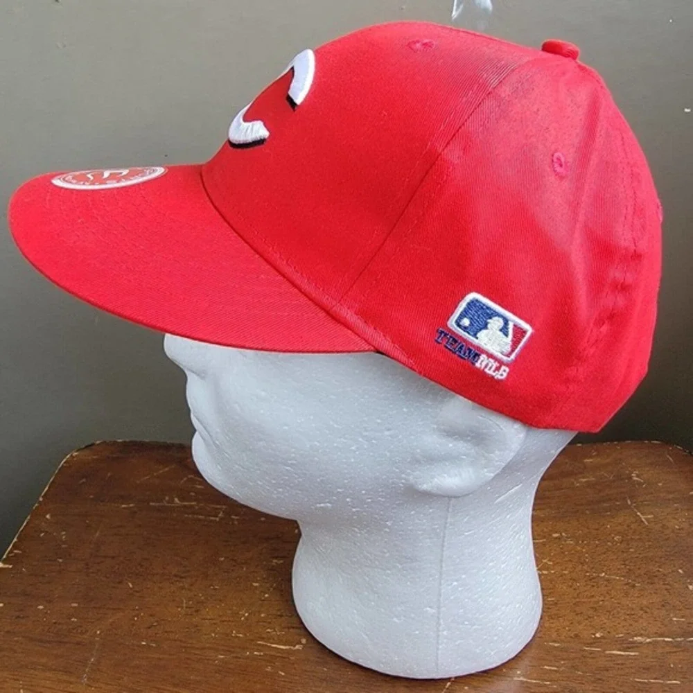 OC‎ Sports Cincinnati Reds YOUTH Adjustable Strapback Hat Baseball Cap Red NWOT